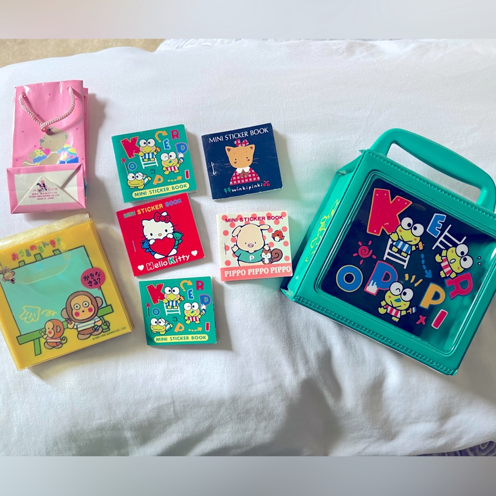 Like New Rare & Vintage SANRIO Set